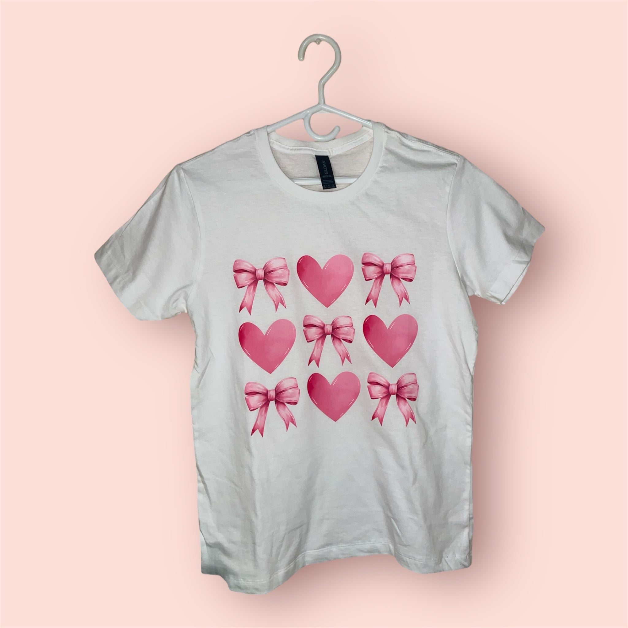 Women's Pink bow T-shirt